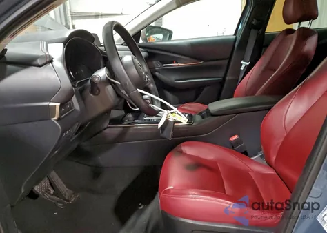 2025 Mazda Cx-30 Carbon Edition z USA, uszkodzony, nr VIN 3MVDMBCM1SM790889